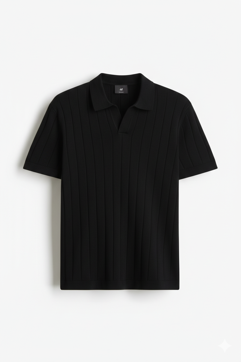 BLACK T-SHIRT